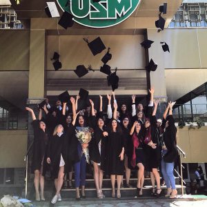 36530542_993936450783576_410880786560974848_n