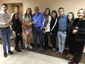 43270243_1920554131391893_1939402704530964480_o