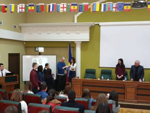 54432293_255799748705000_5477932947245891584_n