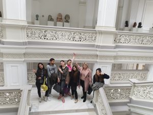 76710808_423421964906445_4152260629563965440_n